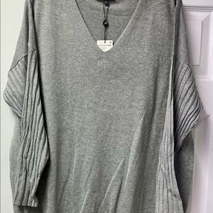NWT Adrianna Papell V-Neck Rib Sleeve Sweater
